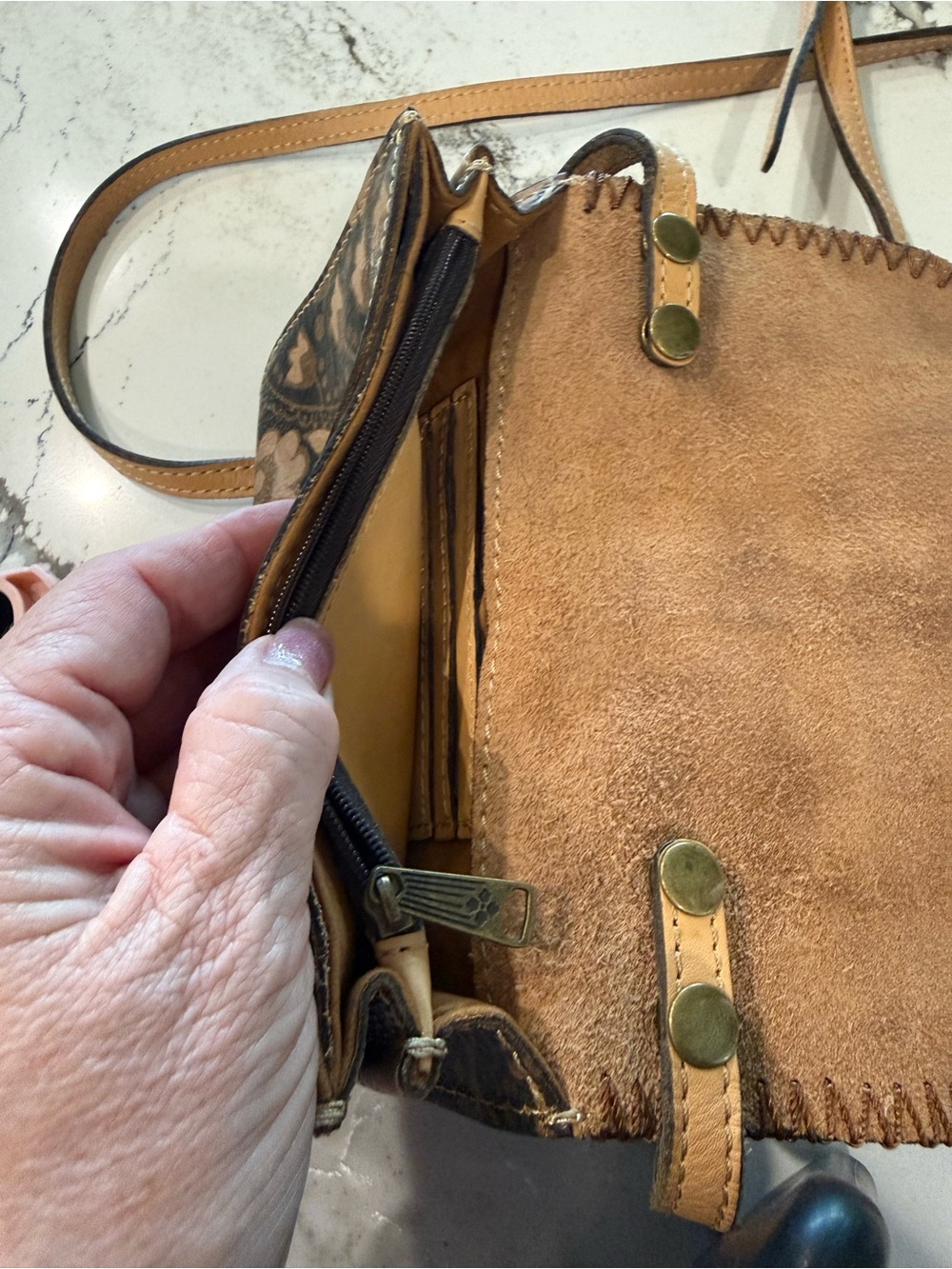 Patricia Nash Torri Patterned Leather Crossbody Bag - Picture 7 of 10